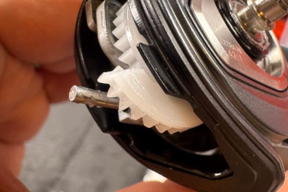 リール破損　落下