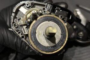 釣具　リール　オーバーホール　シマノ　グラップラーpremium150XG　ボディ内部